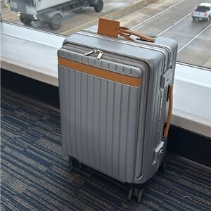 Stylish Silver and Tan Men's Travel Suitcase